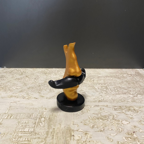 Gözlük Tutucu Bıyıklı