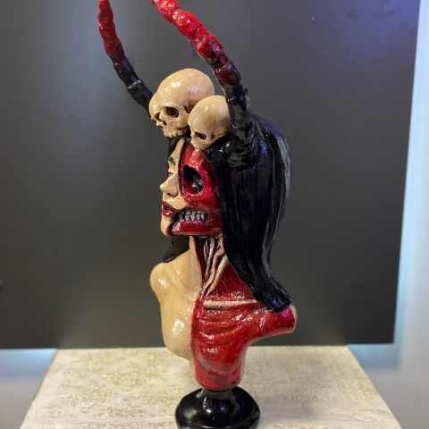 İskelet Kadın Büst