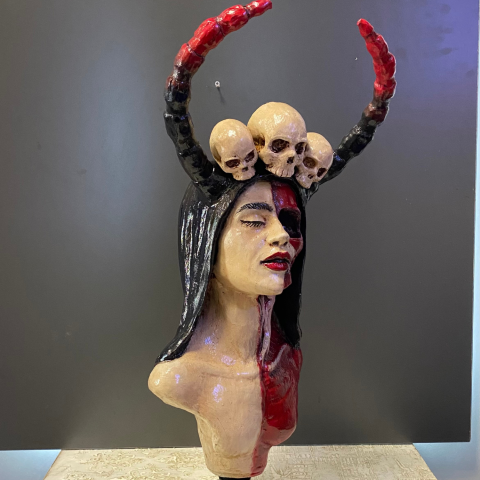 İskelet Kadın Büst