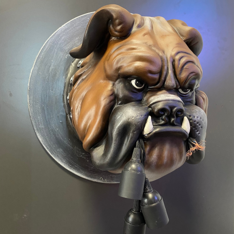 Duvar Buldog Lamba