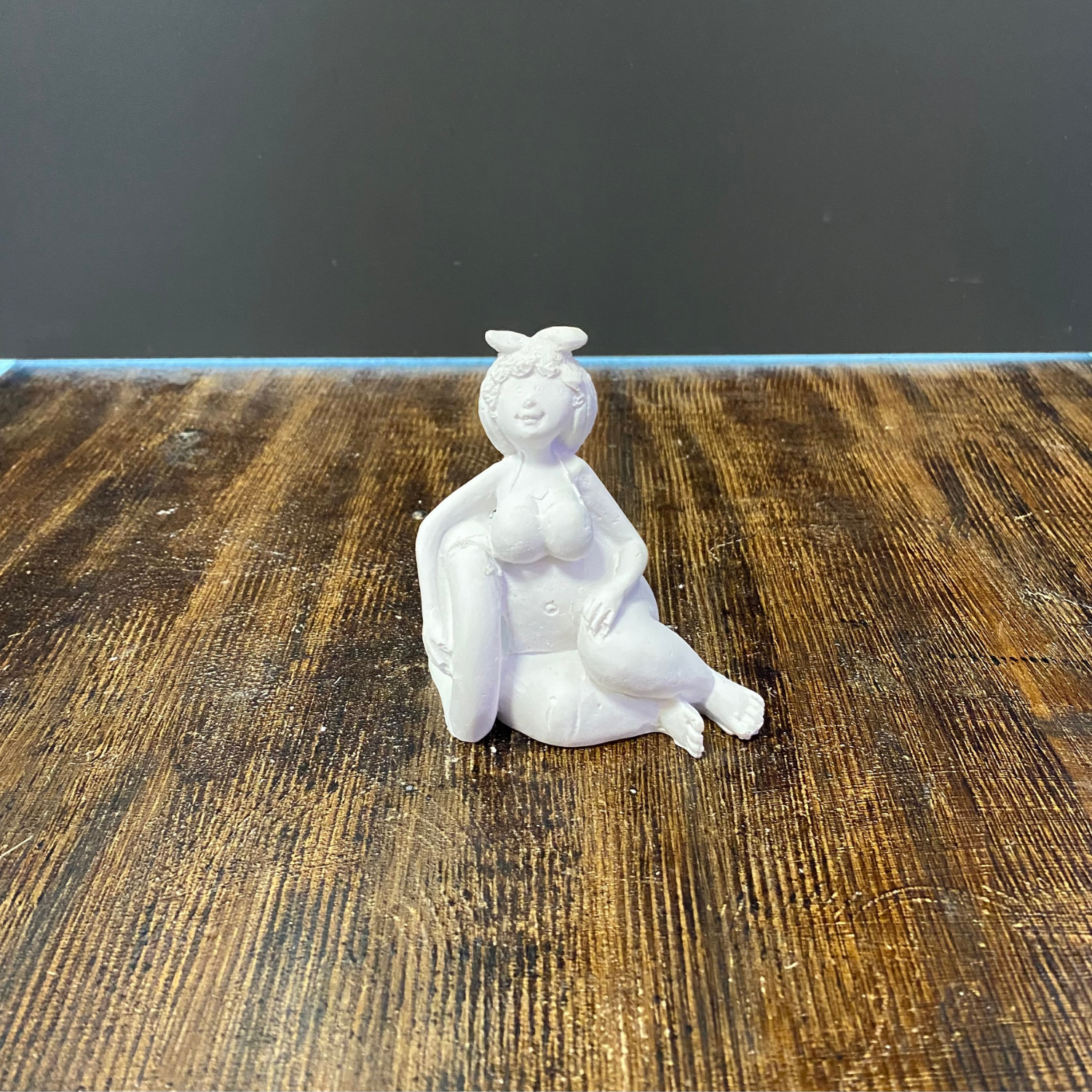 Yanı Deniz Simitli Plaj Kızı