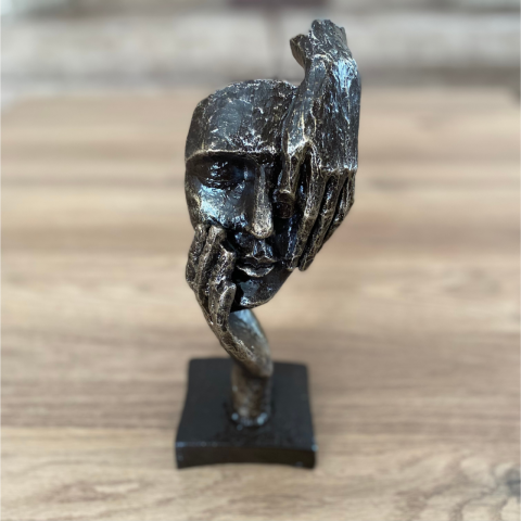 Eli Yanak ve Gözünde Hediyelik Tekli Polyester Mask