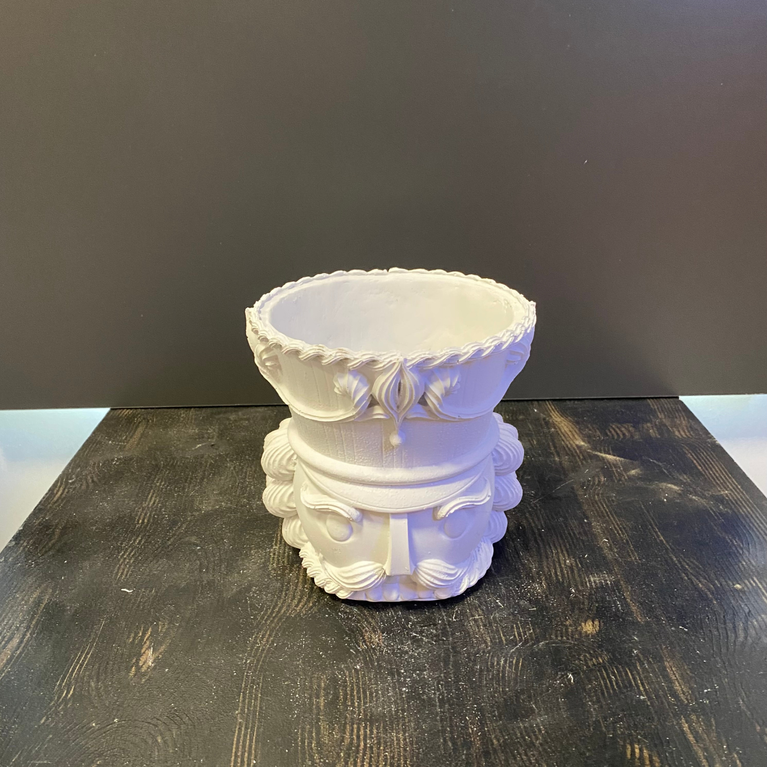 Kurşun Asker Saksı