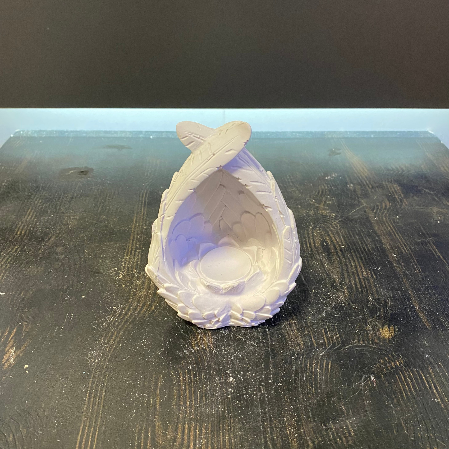 Kanatlı Kapalı Mumluk