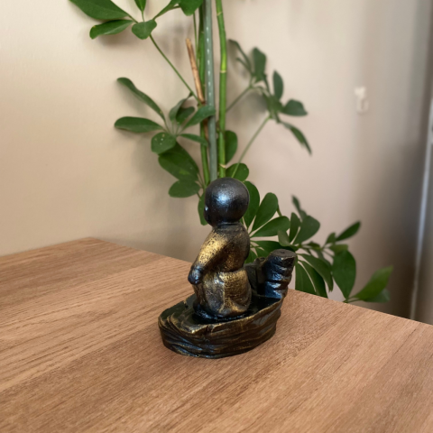 Buda Figürlü Konik Tütsülük