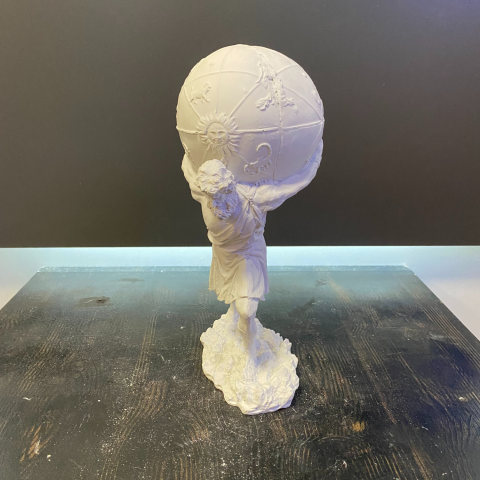 Dünya Taşıyan Atlas Eller Arkada