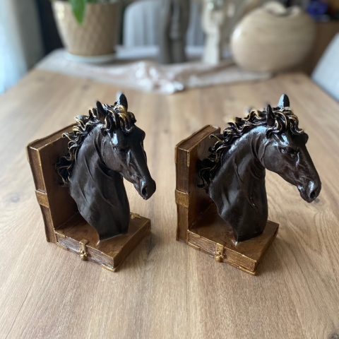 At Başı Büst Kitap Tutucu