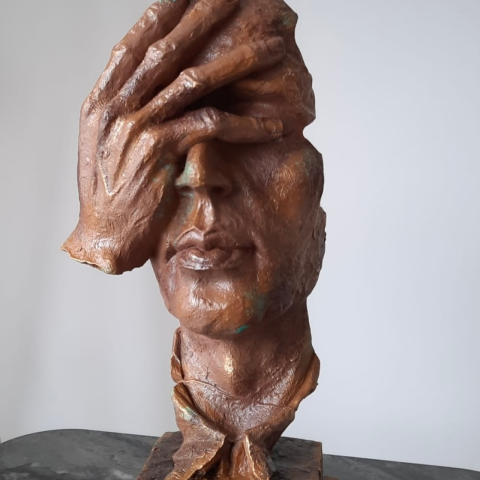 Eli Yanak ve Gözünde Tekli Görmedim Mask