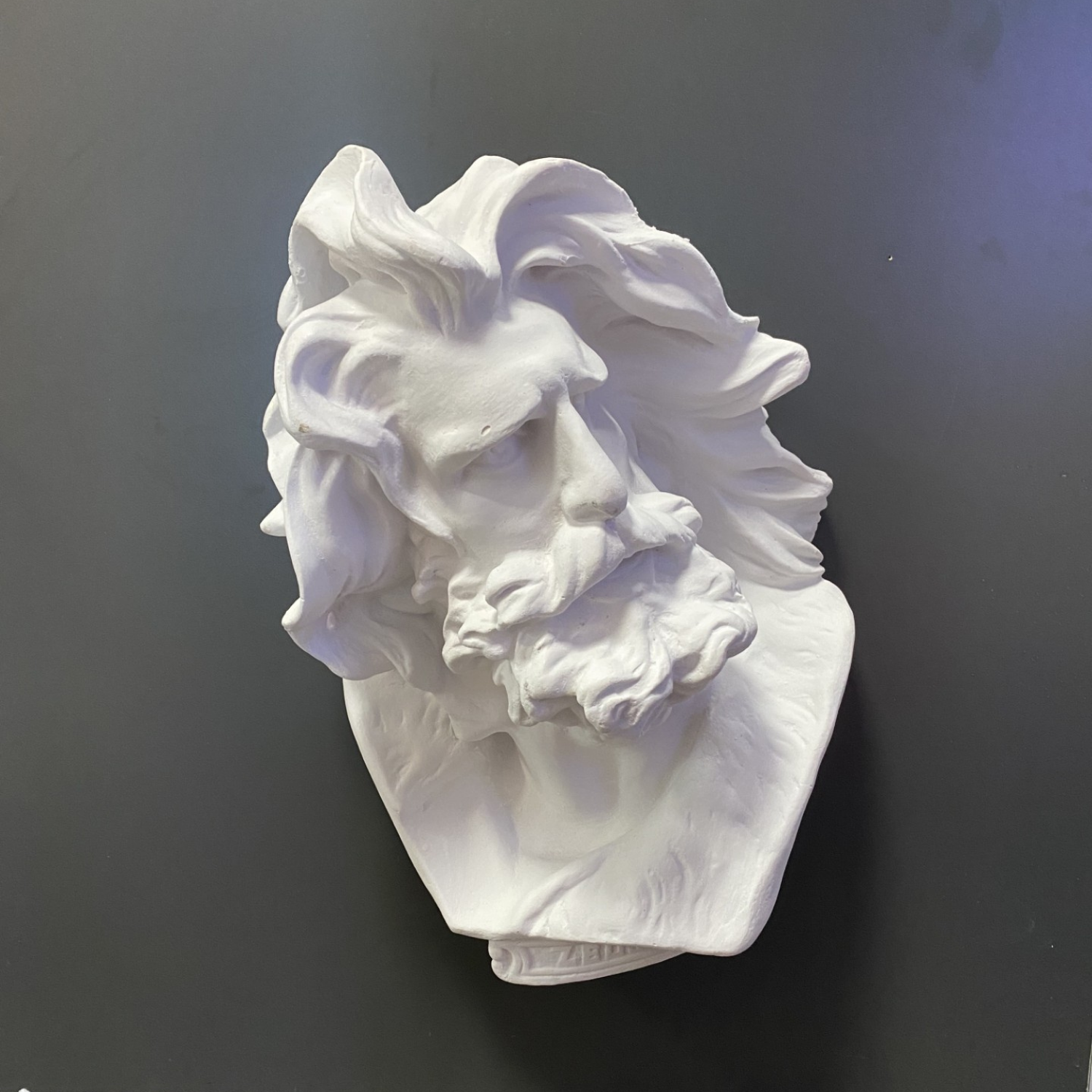 Zeus Duvar Büst