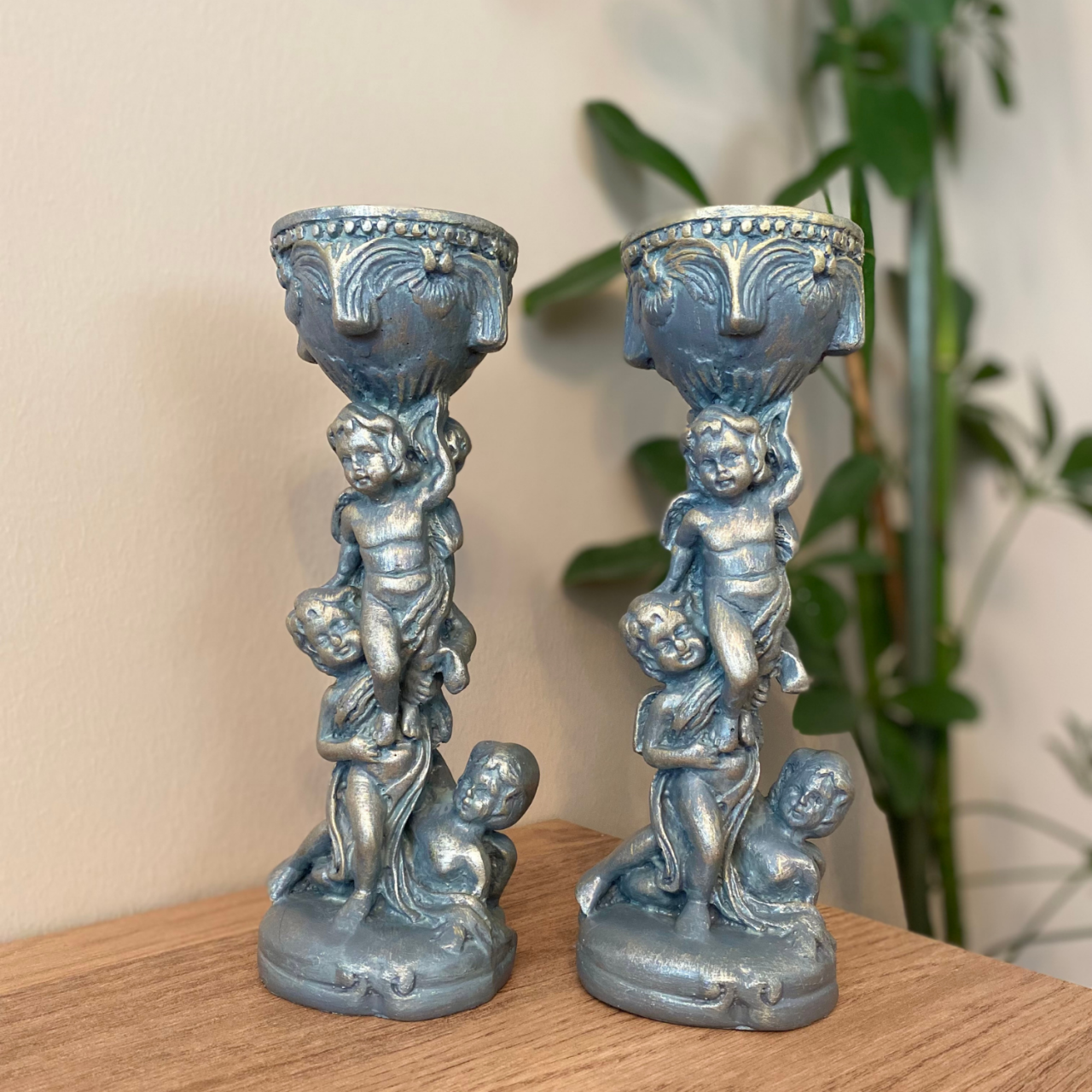 Melek Figürlü İkili Şamdan Mumluk