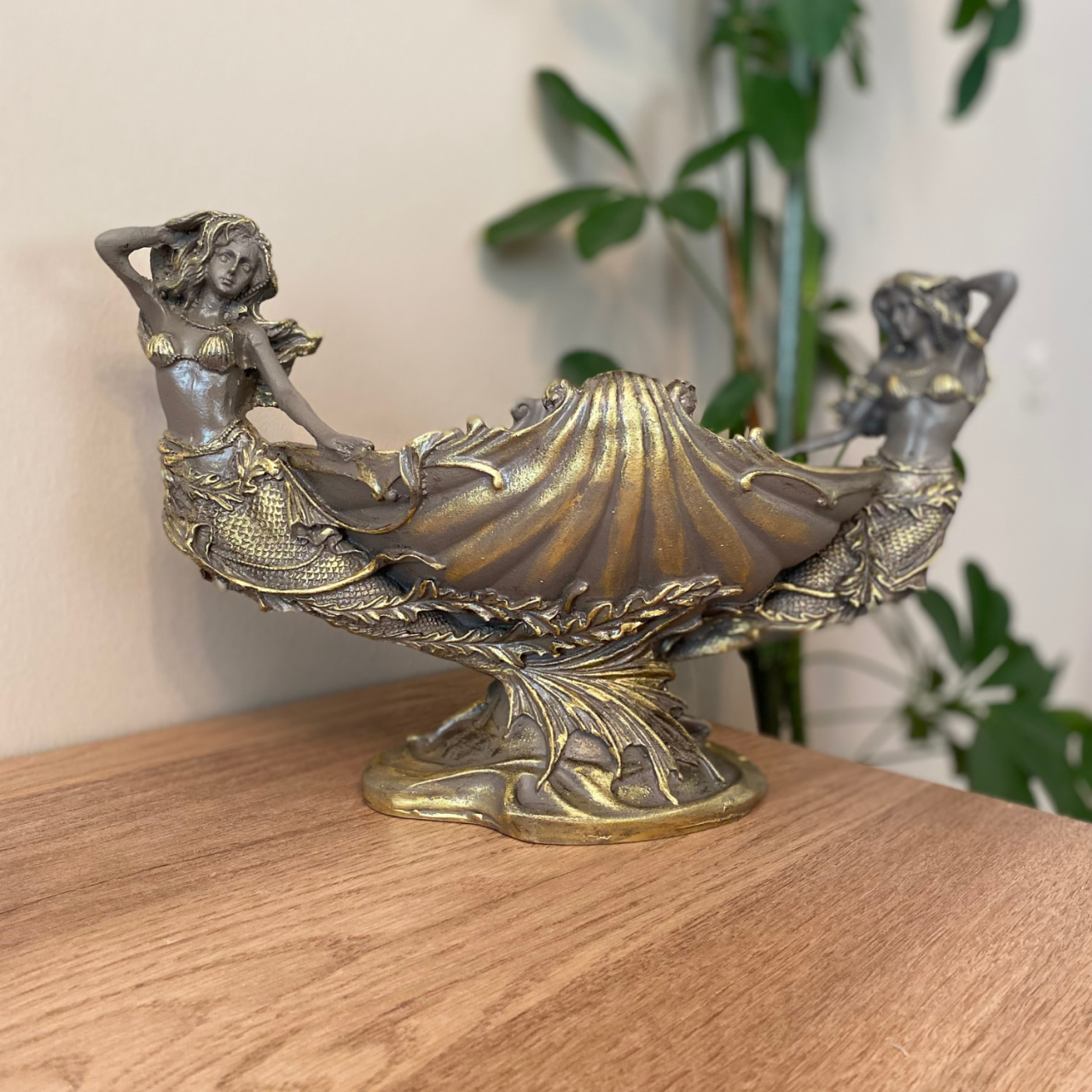 Deniz Kızı Figürlü Konsol Üzeri Gondol Biblo