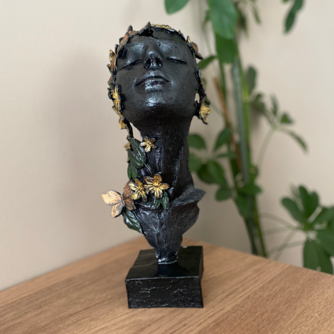 Çiçek Başlı Kız Heykel Biblo