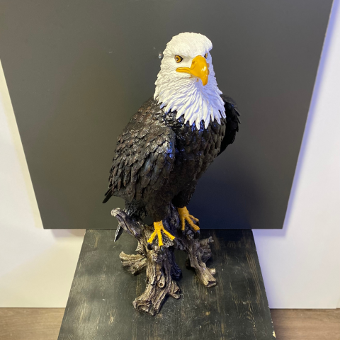 Ayakta Büyük Kartal Heykel Biblo