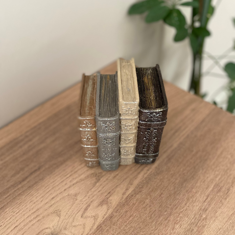 4 Kitap Dekoratif Obje