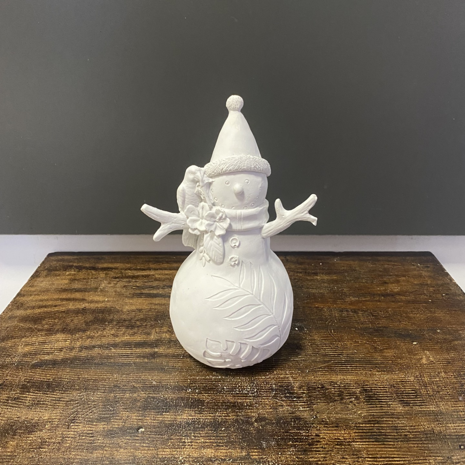 Büyük Çubuklu Kardan Adam