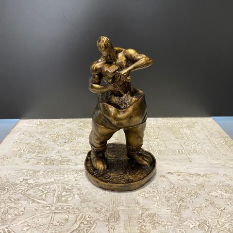 Kendini Yontan Adam Gold