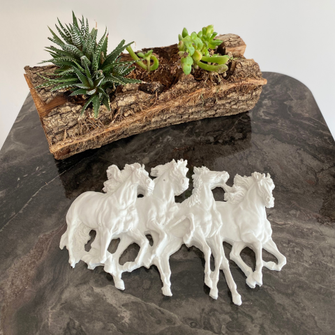 4'lü Koşan At Duvar Dekoru