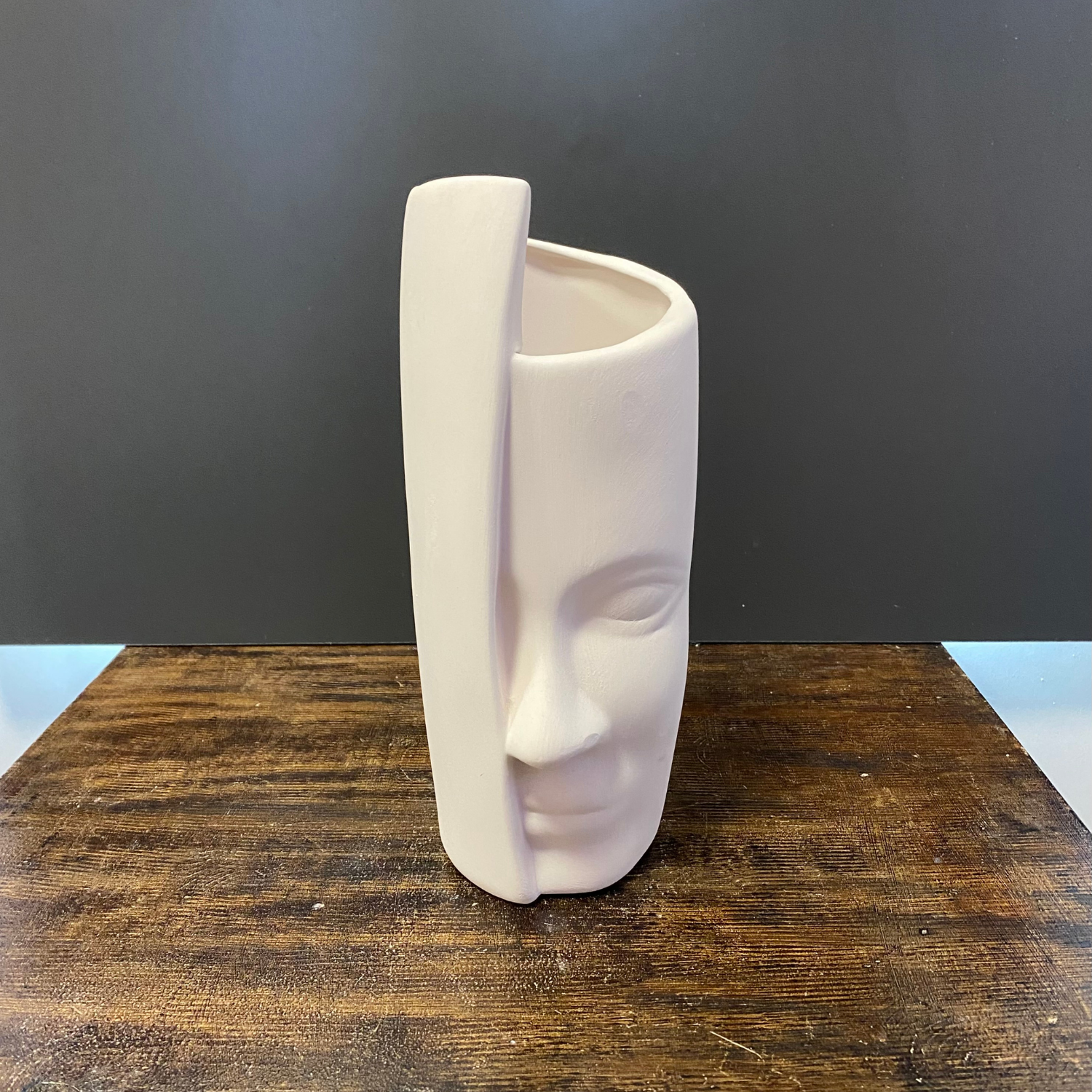 Seramik Yarım Yüz Vazo