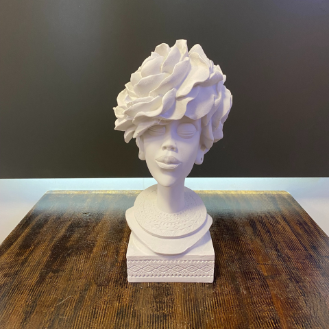 Kaideli Gül Kafalı Kadın Büst