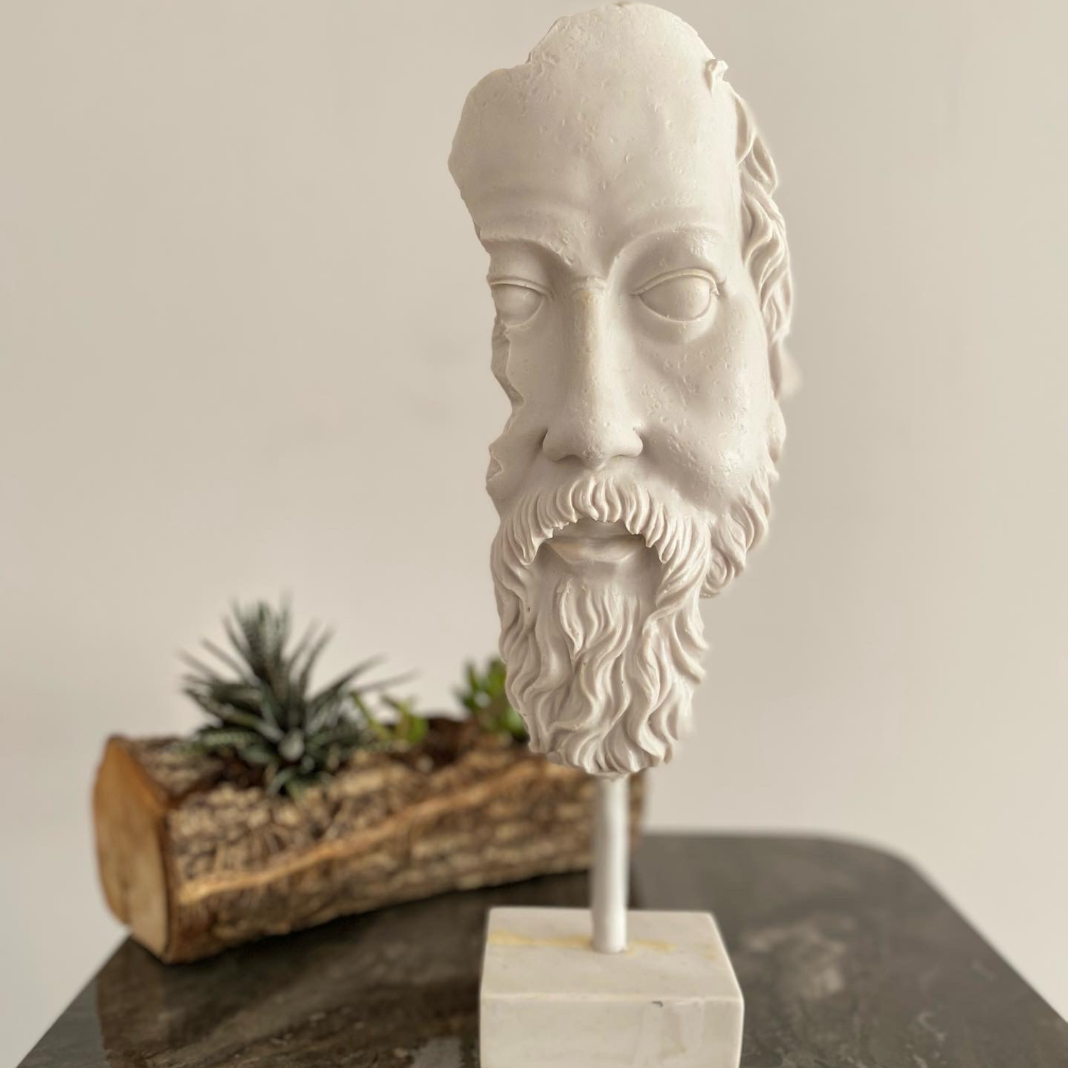 Mitolojik Yarım Yüz Sağ