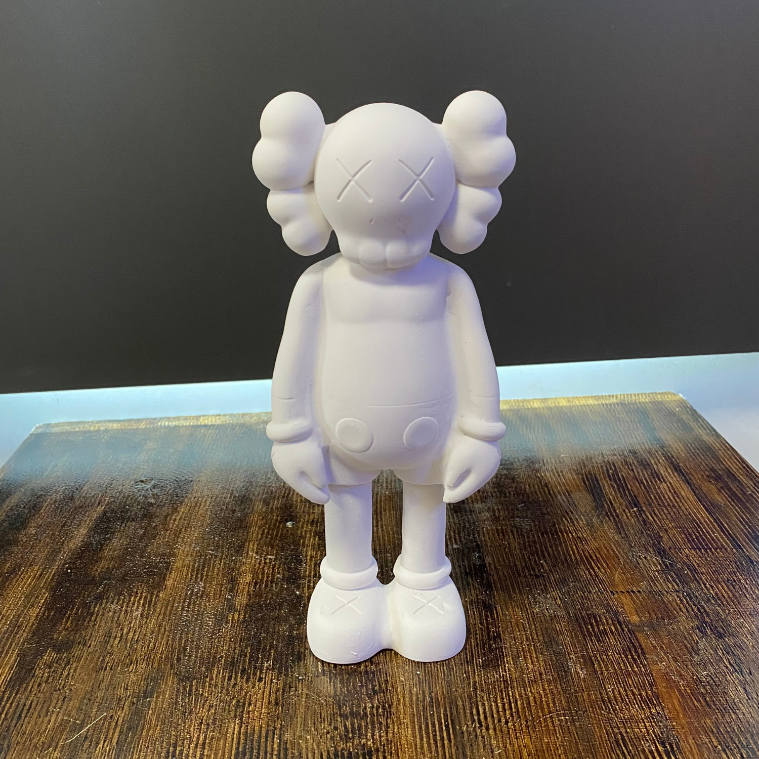 Kaws Figür Ham Polyester Küçük Obje