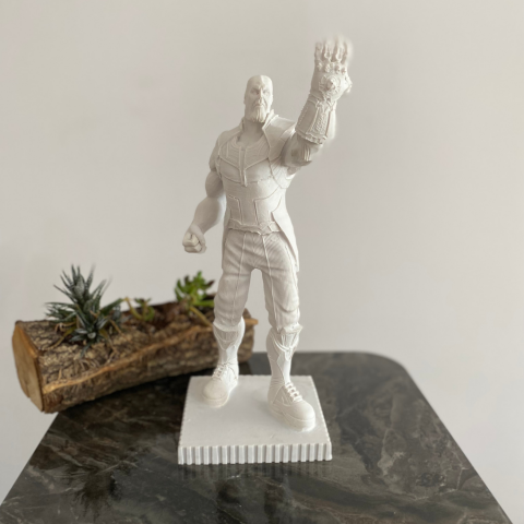 Thanos Biblo Heykel