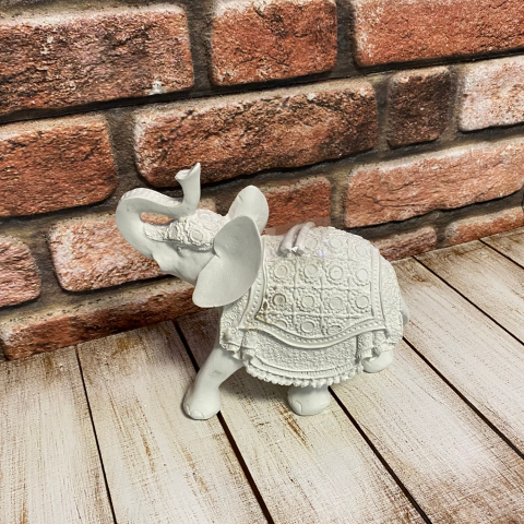 Desenli Fil Küçük Dişleri Ayrık