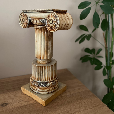 Dekoratif Tasarım Antik Sütun