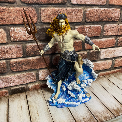 Su ve Deprem Tanrısı Mızraklı Poseidon Heykel