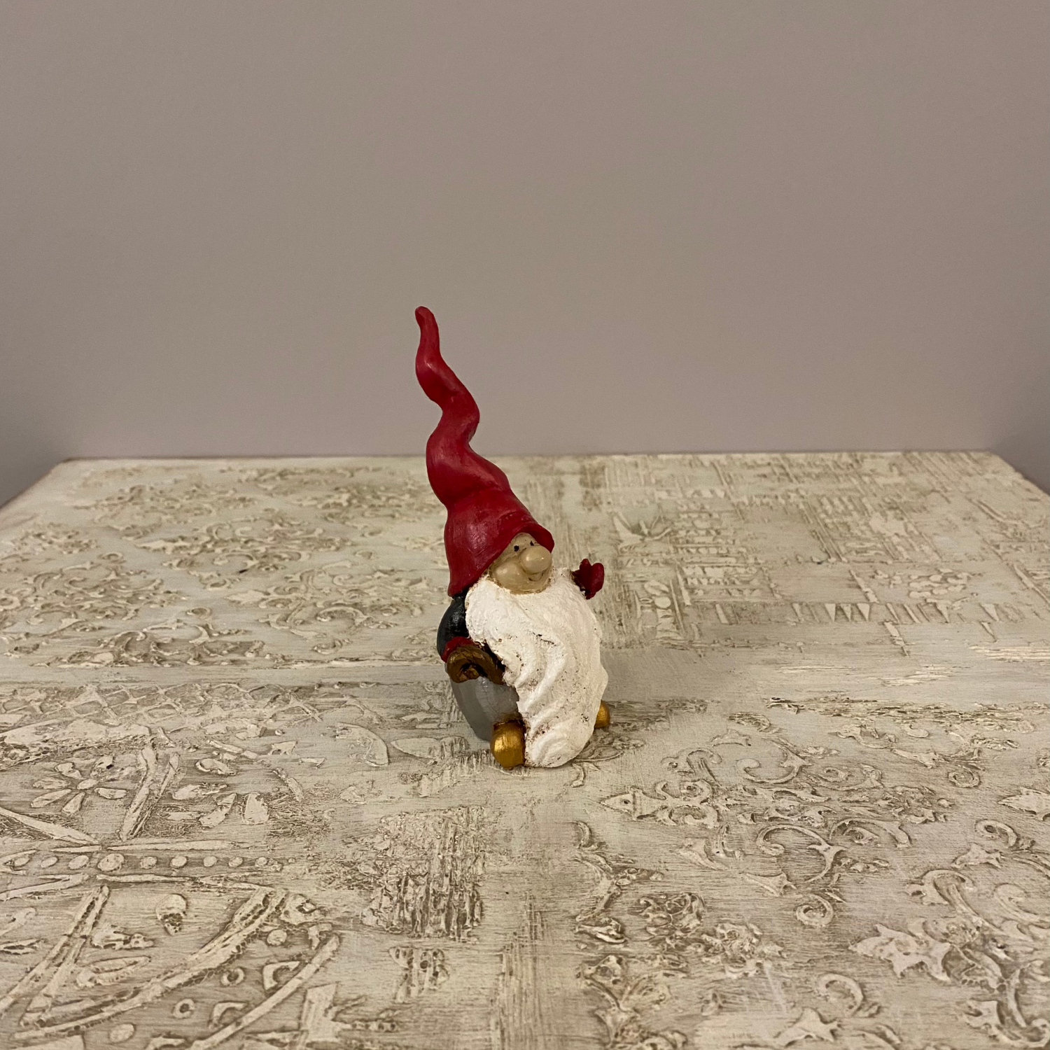 Uzun Şapkalı Cüce