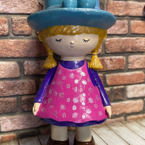 Bahçe Dekoru Şapkalı Kız Dekoratif Ürün