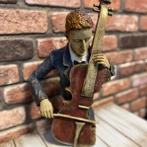 Viyolonsel Çello Çalan Müzisyen Adam