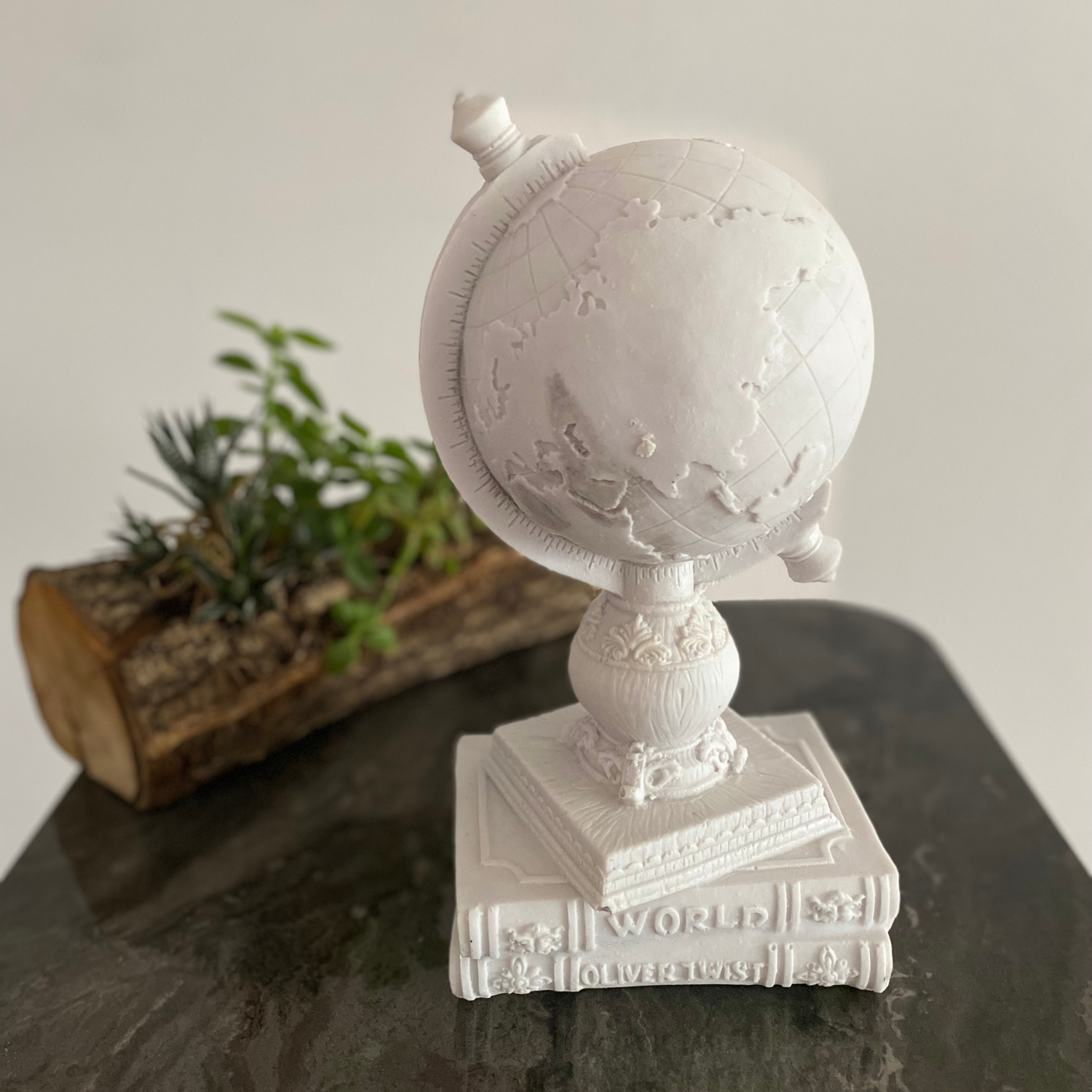 Çift Kitap Üzeri Dünya