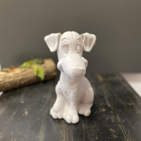 Oturan Desenli Köpek