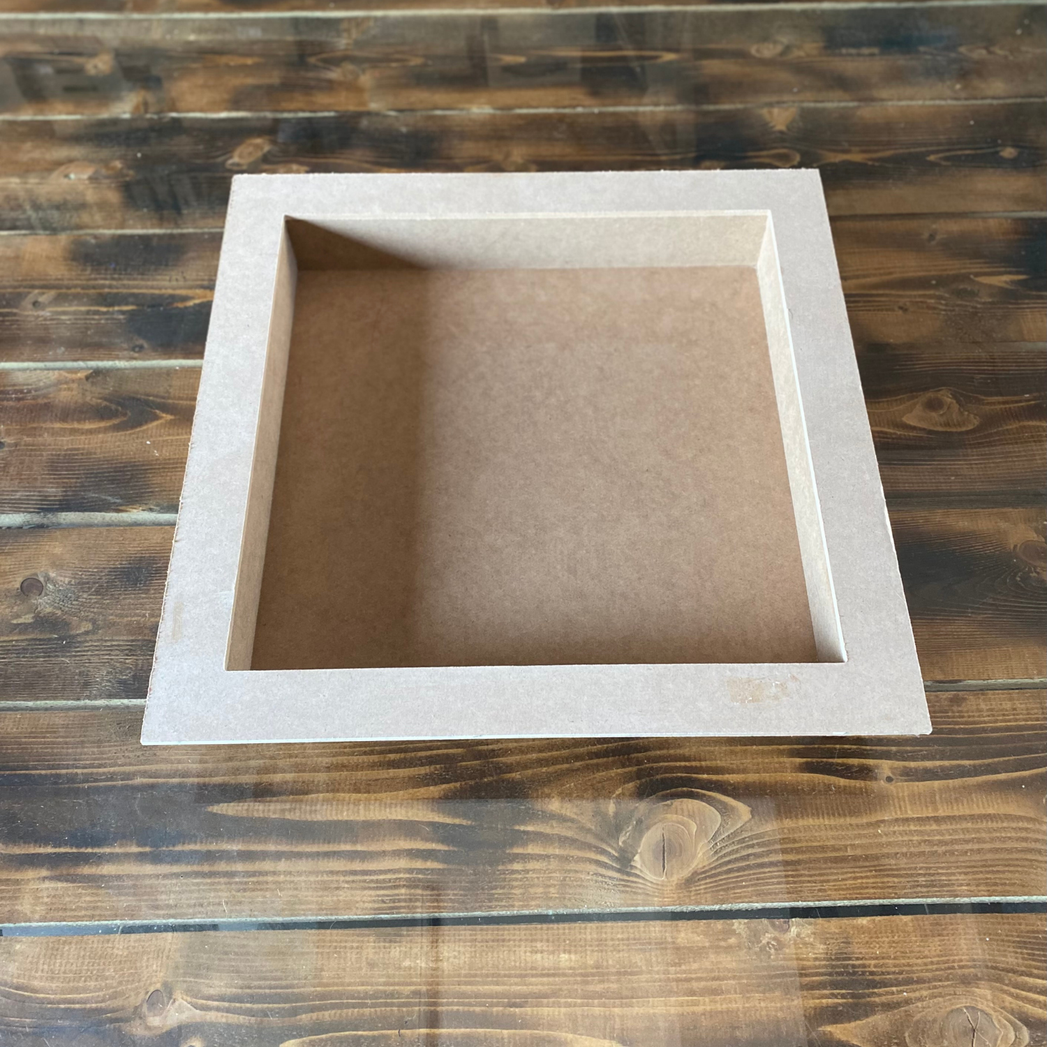 Kare Çerçeveli Pano 50x50