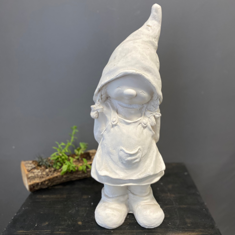 Elleri Arkada Cüce Kız