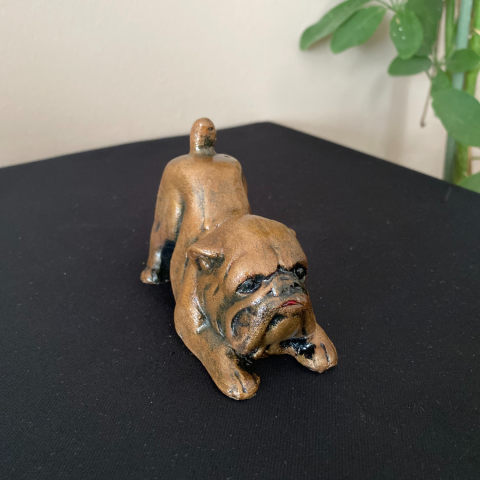 Buldog Köpek Biblo