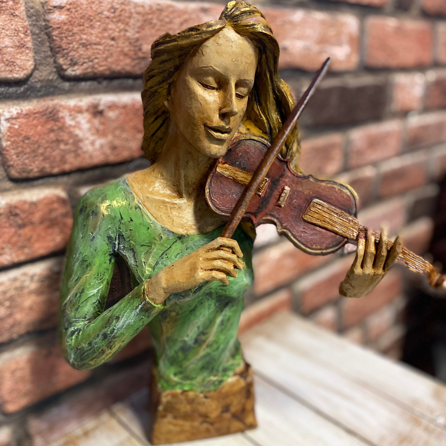 Keman Çalan Kadın Biblo Heykel