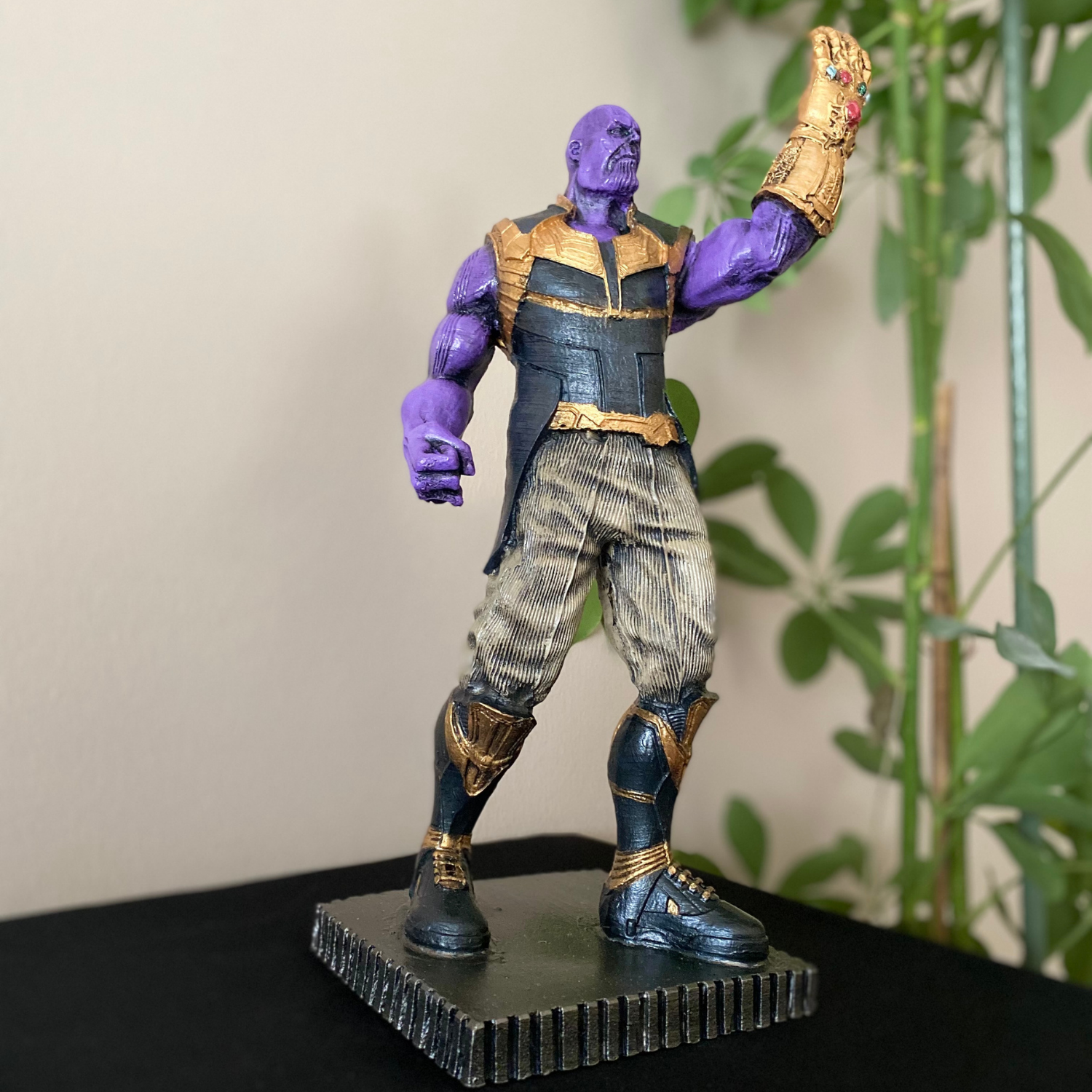 Marvel Karakteri Thanos Heykel Biblo