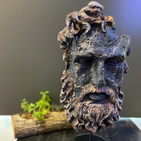 Dokulu Zeus Büst