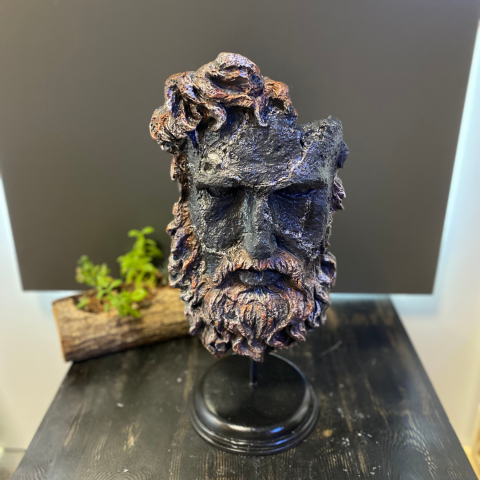 Dokulu Zeus Büst