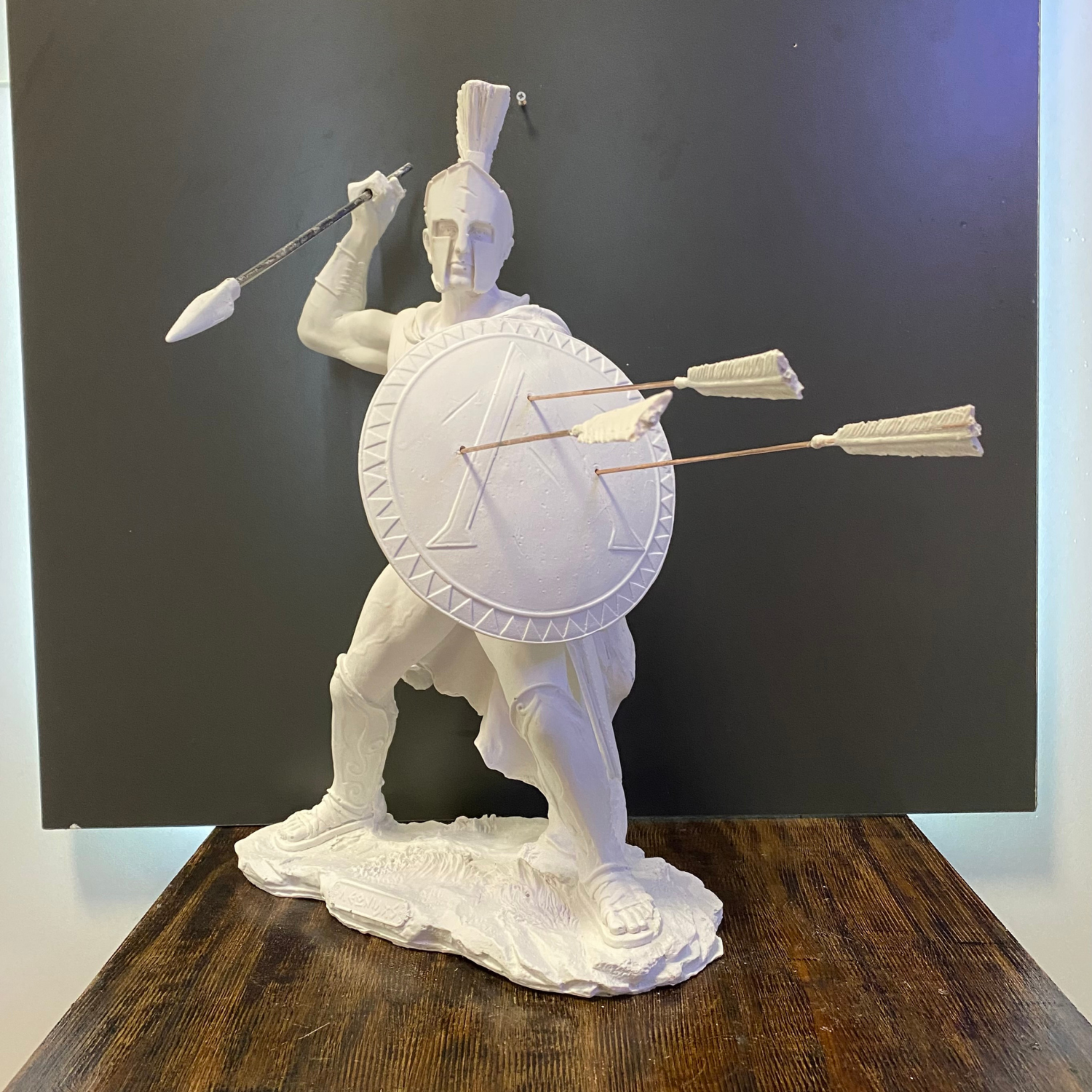 Büyük Leonidas Ham Polyester Obje