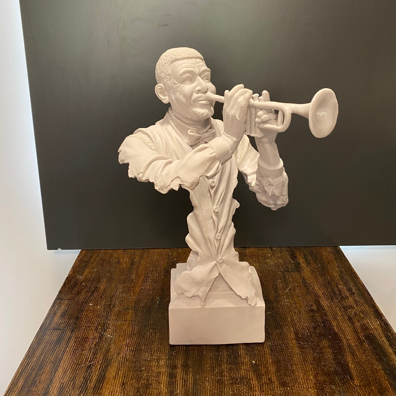 Trompet Çalan Müzisyen