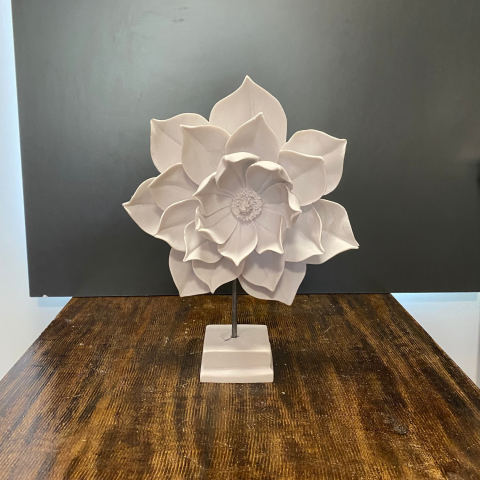 Kaideli Büyük Lotus