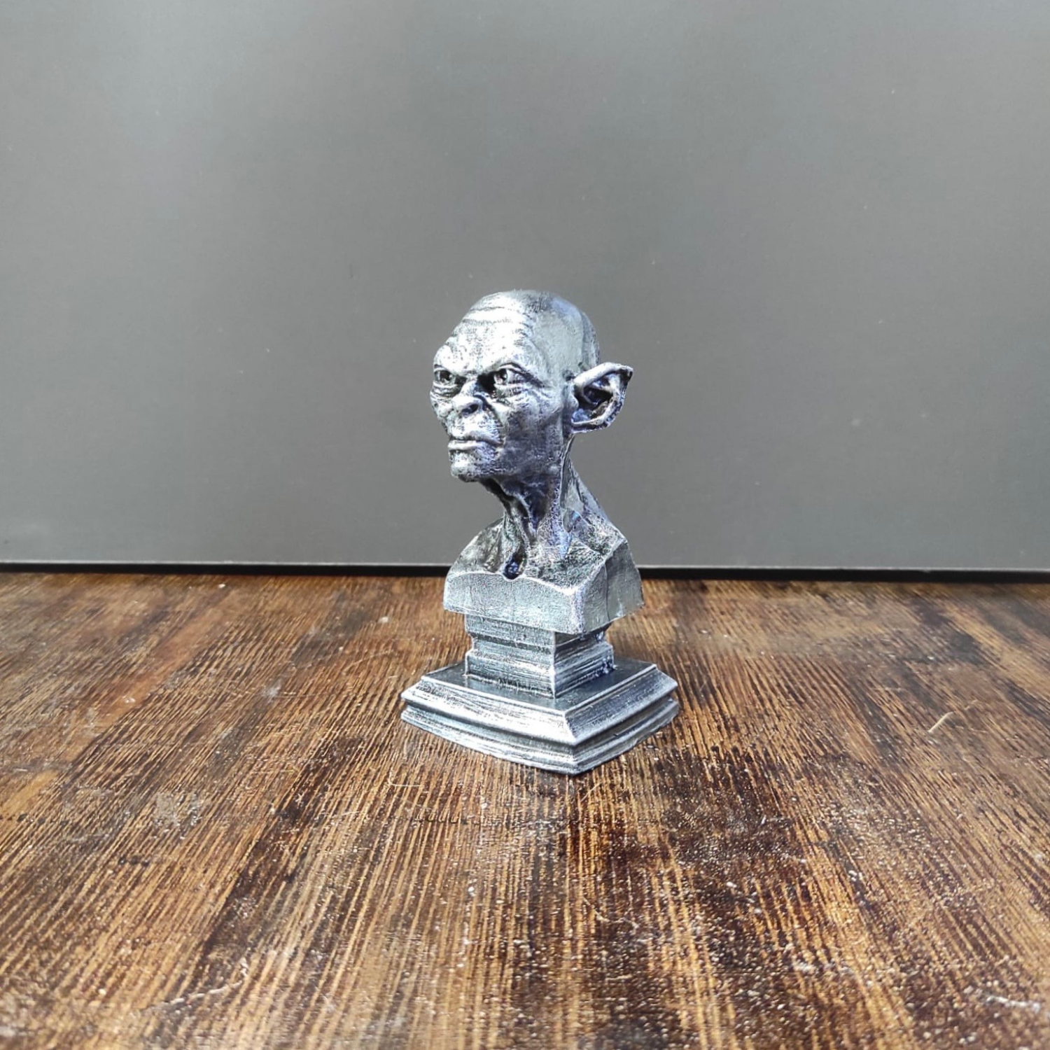 Yüzüklerin Efendisi Gollum Biblo