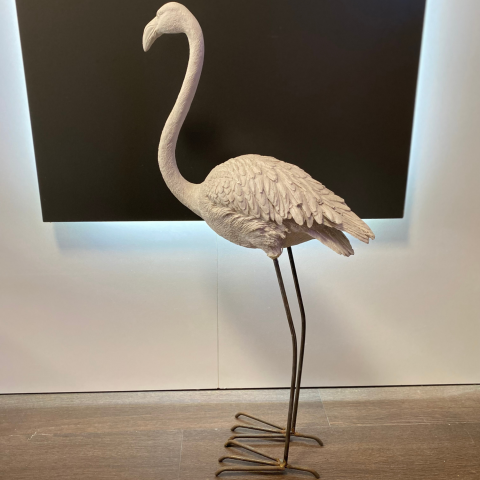 Demir Ayaklı Büyük Dik Flamingo
