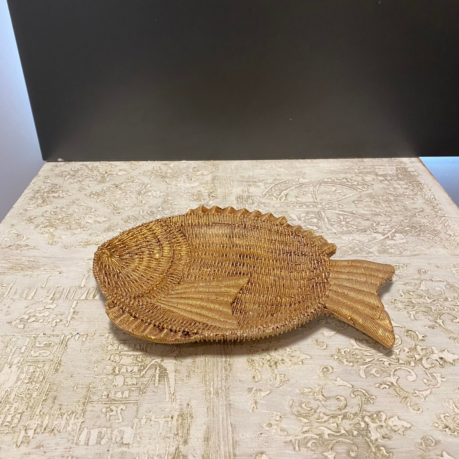 Geniş Balık Tabak Dekoratif Ürün