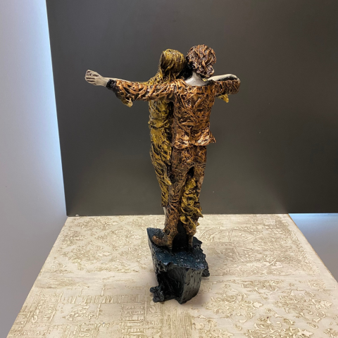 Titanik Biblo Heykel