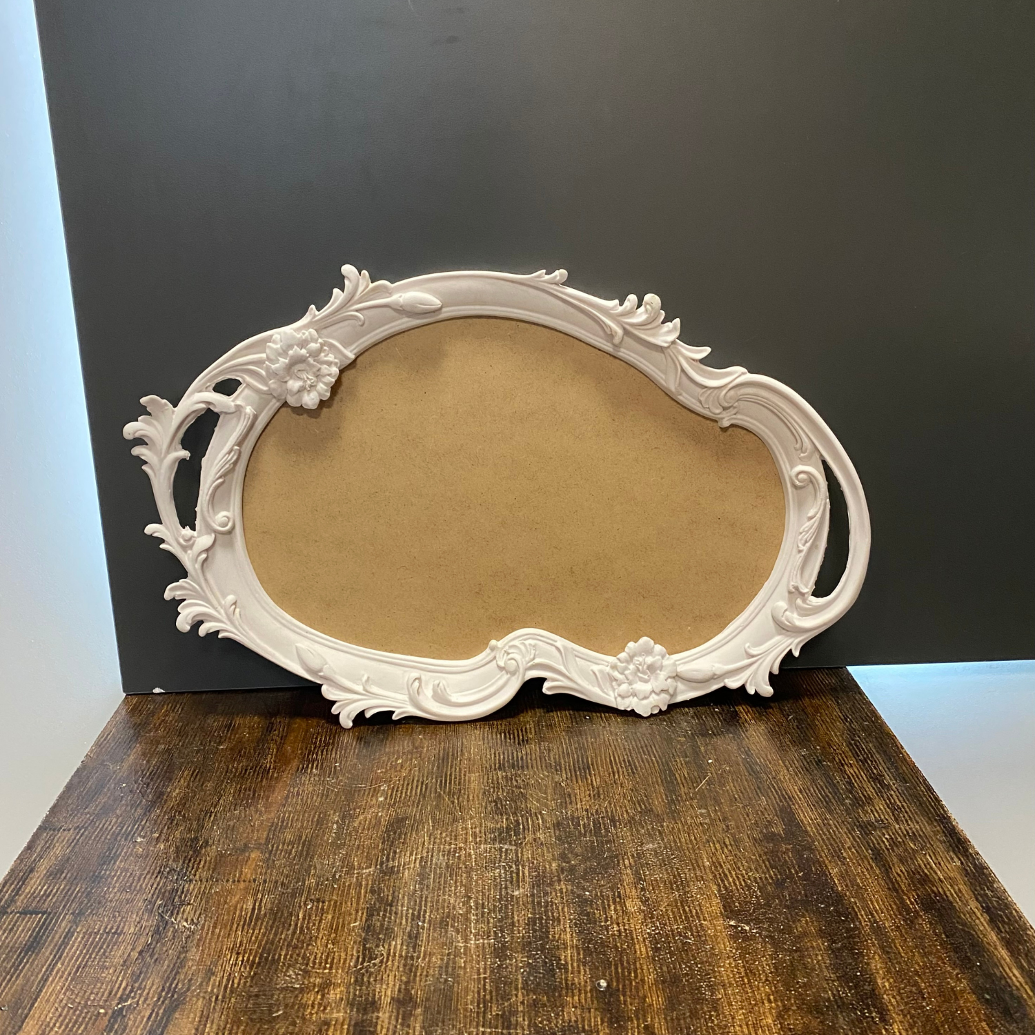 Polyester Büyük Tepsi