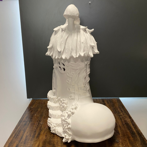 Işıklı Büyük Bot Ev